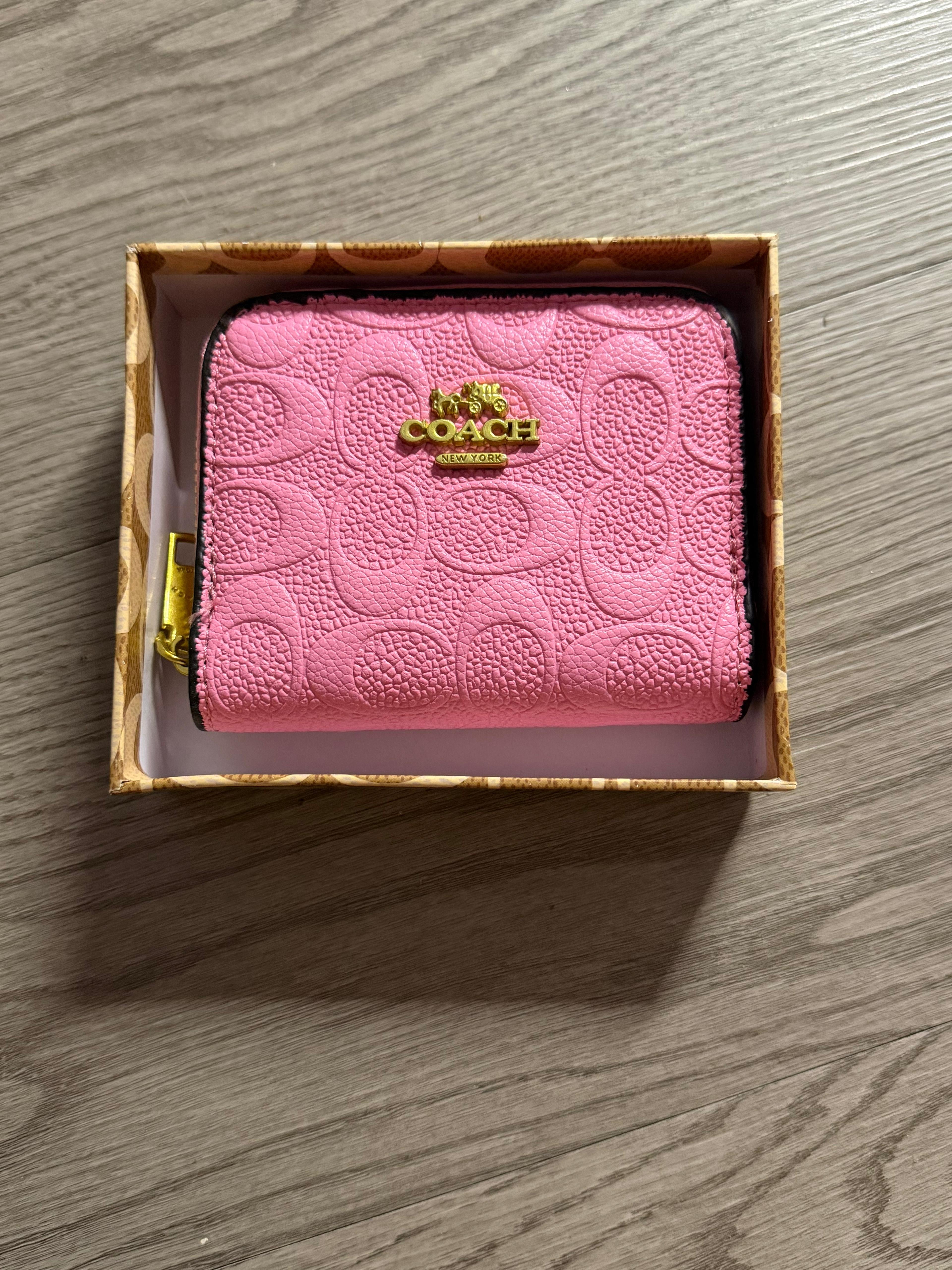 💗 Coach Zip Around Wallet – Rosa 💗