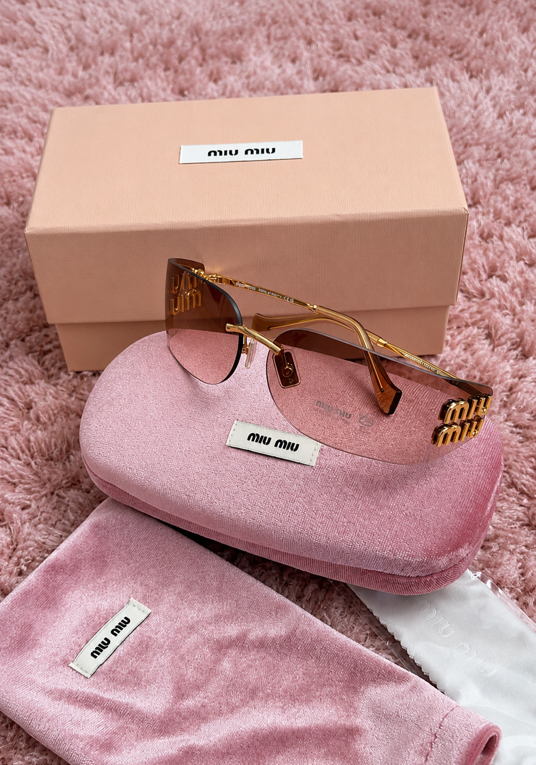 Gafas de Sol Miu Miu – Diseño Exclusivo ✨🕶️