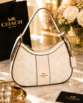 ✨ Coach Shoulder Bag Signature – Blanco/Crema 🤍