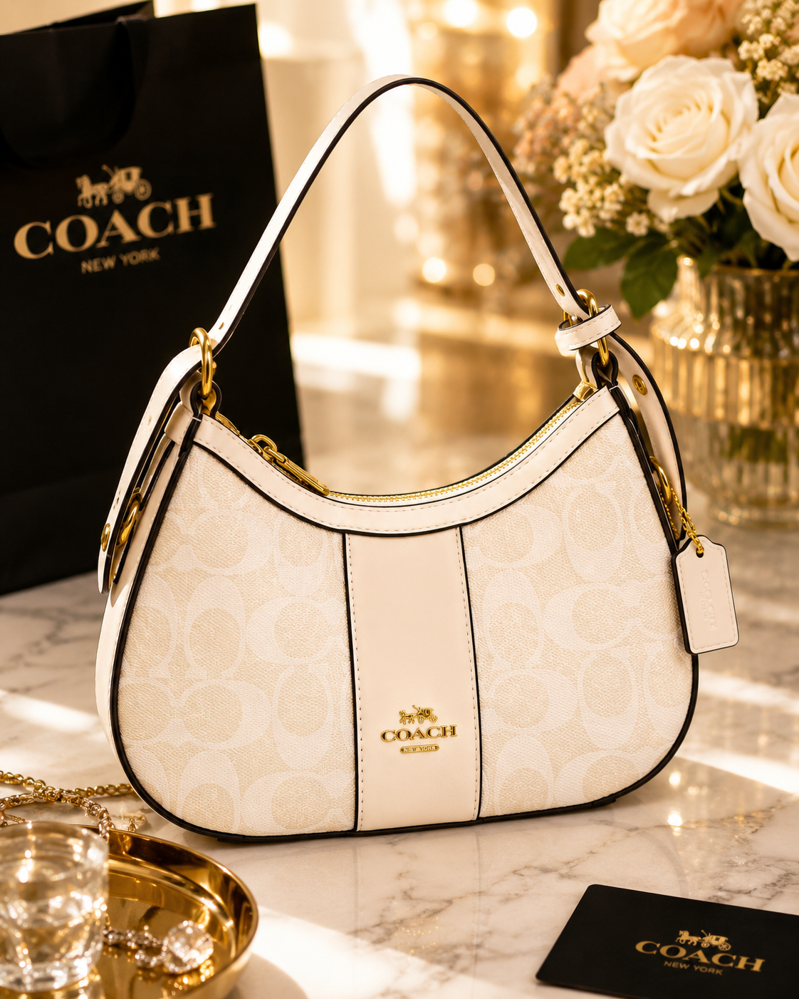 ✨ Coach Shoulder Bag Signature – Blanco/Crema 🤍